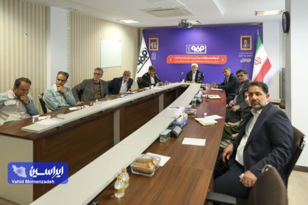از بازسازی تا توسعه؛ فصل تازه فولاد مبارکه 31 133533 UW1A0012