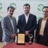 فولاد امیرکبیر کاشان تندیس سیمین صنعت سبز کشور را دریافت کرد