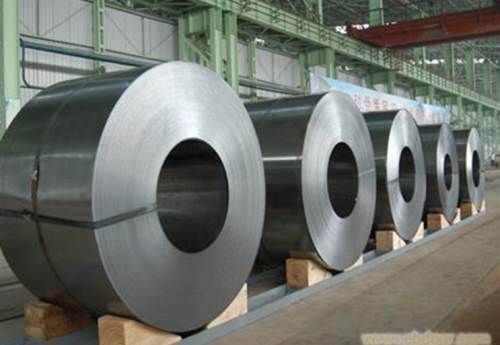 روسیه و قزاقستان صادرات فولاد به ایران را کاهش مى دهند