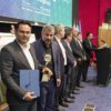 لوح تقدیر به عنوان شرکت برتر صادراتی در هفتمین نمایشگاه ایران اکسپو ۲۰۲۵ به غرفه شرکت فولاد خوزستان رسید