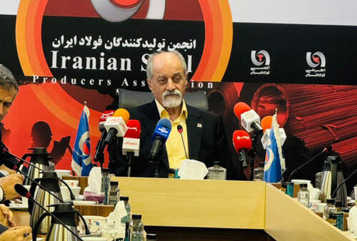 مدرنترین تکنولوژیها در اختیار صنایع فولادی است/ مصرف انرژی صنایع فولادی بیشتر از نُرمهای جهانی نیست/ صنایع فولاد ایران مزیت تکنولوژیک دارد/ پتروشیمی، فولاد و صنایع معدنی، صنایع پیشرو کشور هستند/ فرافکنی مشکل برق را حل نمیکند