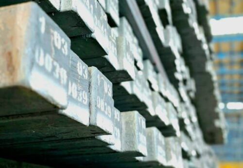 عرضه ۱۰ هزار تن شمش فولادی شرکت فولاد غدیر نی‌ریز در بورس کالا