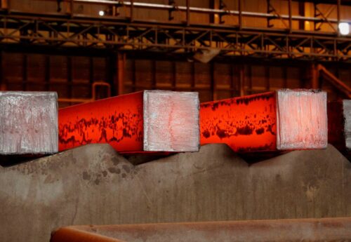 شش‌ماهه نخست فولاد خوزستان؛ روایت ادامه ناترازی در زنجیره فولاد کشور