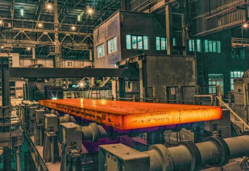 ثبت عملکرد کم‌نظیر در تختال؛ فولاد هرمزگان از مرز تولید سال ۱۴۰۳ گذشت