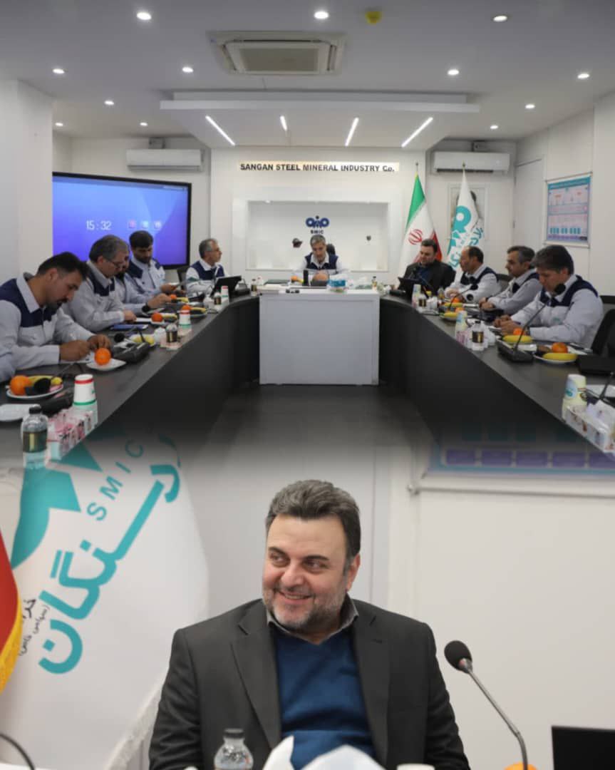 معارفه معاون جدید در فولاد سنگان / حمیدرضا عقاب نشین به سمت معاون فروش و خرید مواد اولیه منصوب شد 2 photo ۲۰۲۵ ۱۲ ۲۴ ۱۷ ۰۶ ۰۴