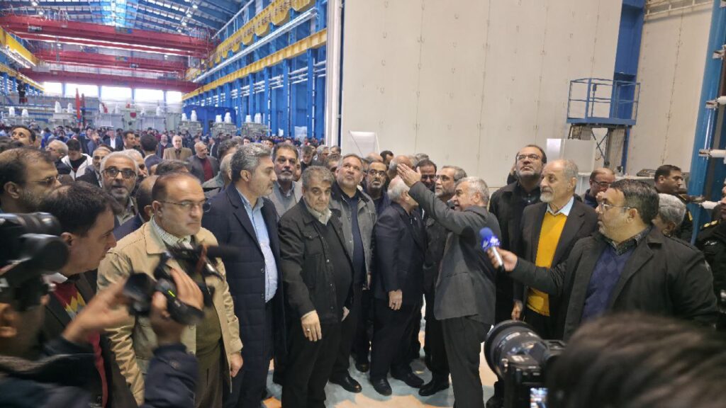 گزارش تصویری از آیین رونمایی کورههای EAF و LF و راکتور ساخت داخل گروه صنعتی آریا ترانسفو 4 ترانسفورماتور 3