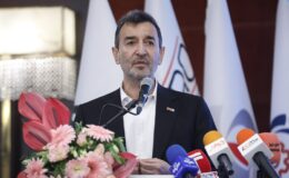 معاون وزیر صمت: برق صنعت طبق دستور رئیس جمهور در «اولویت یک» قرار می‌گیرد/ دستگاه‌های هم‌تراز وزارت صمت در خصوص توسعه زیرساخت‌های انرژی صنعت کوتاهی کردند/ اگر ناترازی انرژی کاهش یافته به‌دلیل سرمایه‌گذاری صنعت در این حوزه بوده است/ وظیفه صنعت نیروگاه‌سازی نبوده است/ جذابیت سرمایه‌گذاری در فولاد به شدت کاهش یافته است/ اگر چالش انرژی صنعت مادر حل نشود، زنجیره بالادست و پایین‌دست کشور آسیب می‌بیند