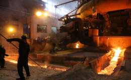احداث کارخانه بزرگ فولاد در اردبیل