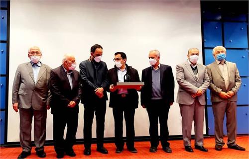 در شانزدهمین جشنواره ملی روابط‌ عمومی/ از مدیر روابط‌عمومی فولاد خوزستان تقدیر شد