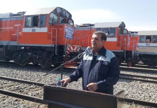 با بهره برداری از ۵ دستگاه لکوموتیو جدید صورت گرفت/ نوسازی ناوگان حمل و نقل ریلی ذوب آهن اصفهان