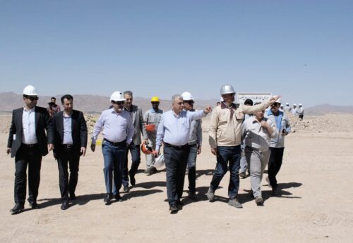 دکتر سعدمحمدی از پروژه احیاء مستقیم فولاد اقلید بازدید کرد
